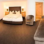 Garni Vereina Hotel apartamentowy Ischgl