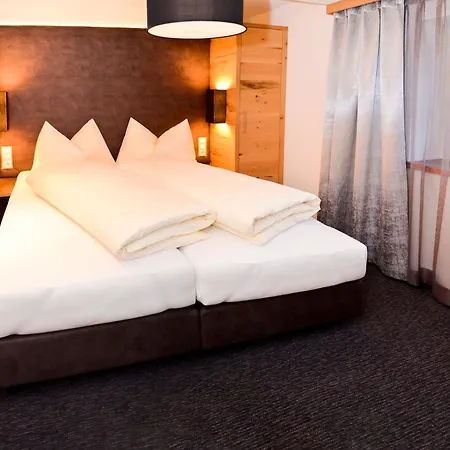 Garni Vereina Hotel apartamentowy Ischgl