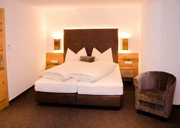 Garni Vereina Aparthotel 3*